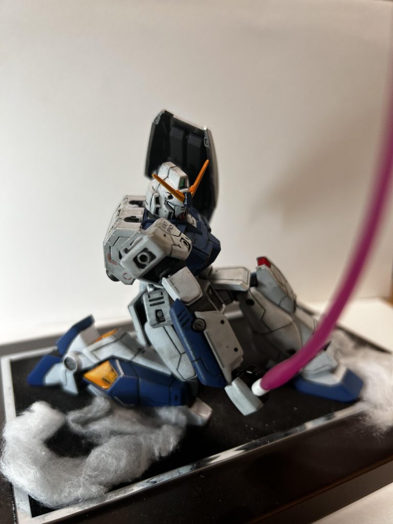 ディスプレイ用の台座も。