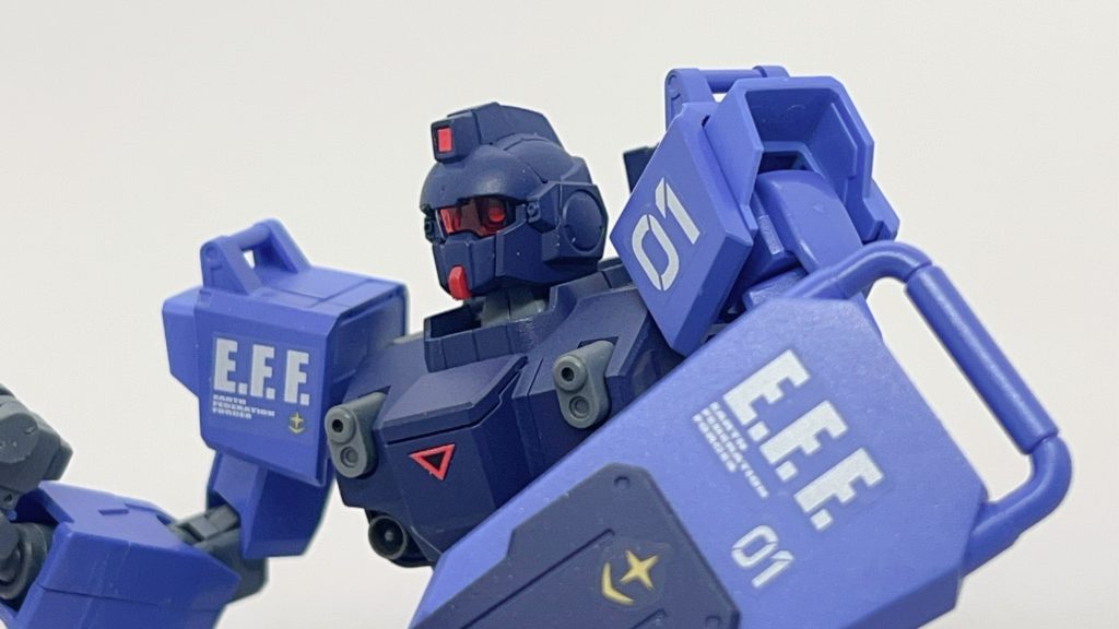 シールは水転写デカールではありませんが、境い目が目立たなくて良かったです。