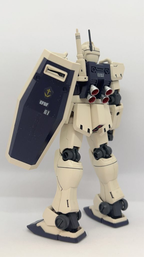 十字のないシールドもシンプルで良いです。