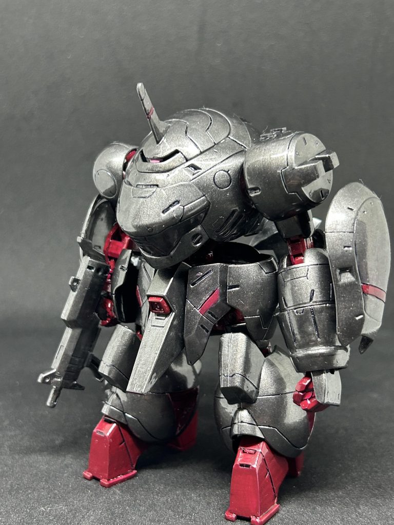 今回のロディはほぼモンキーロディを使っていますがプラ板で足やモノアイ部分を少し変えたり左腕を一部マンロディに変えたりしてます。