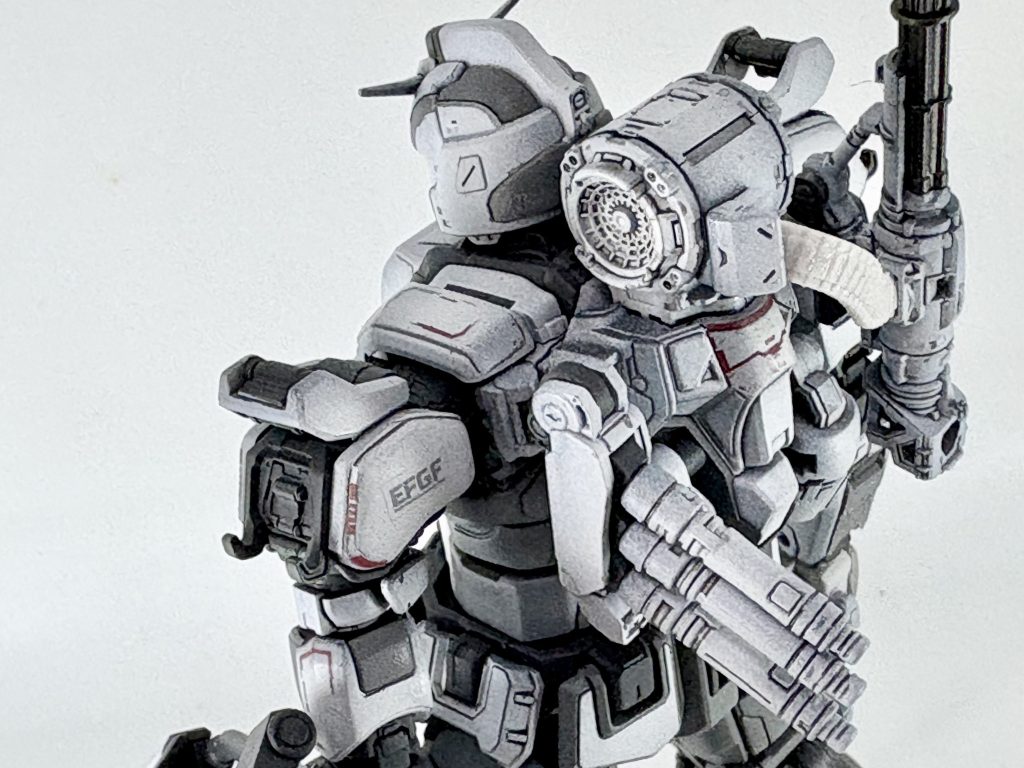 ガトリングの銃帯を塗り忘れて放置してたのを思い出しましたが、今回は見なかった事にしました💦