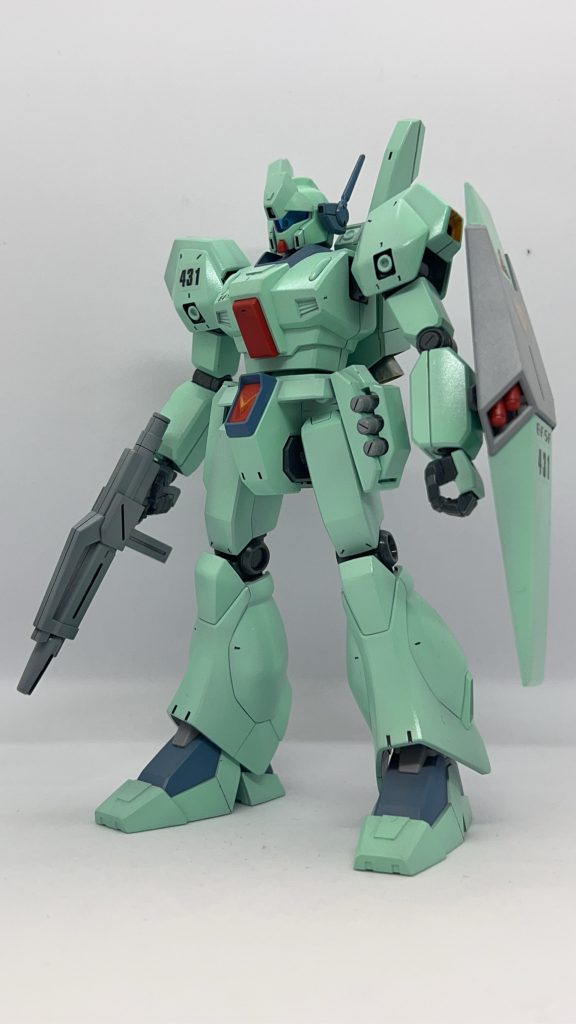 MGを参考にして各部のタガネ彫りをしました。