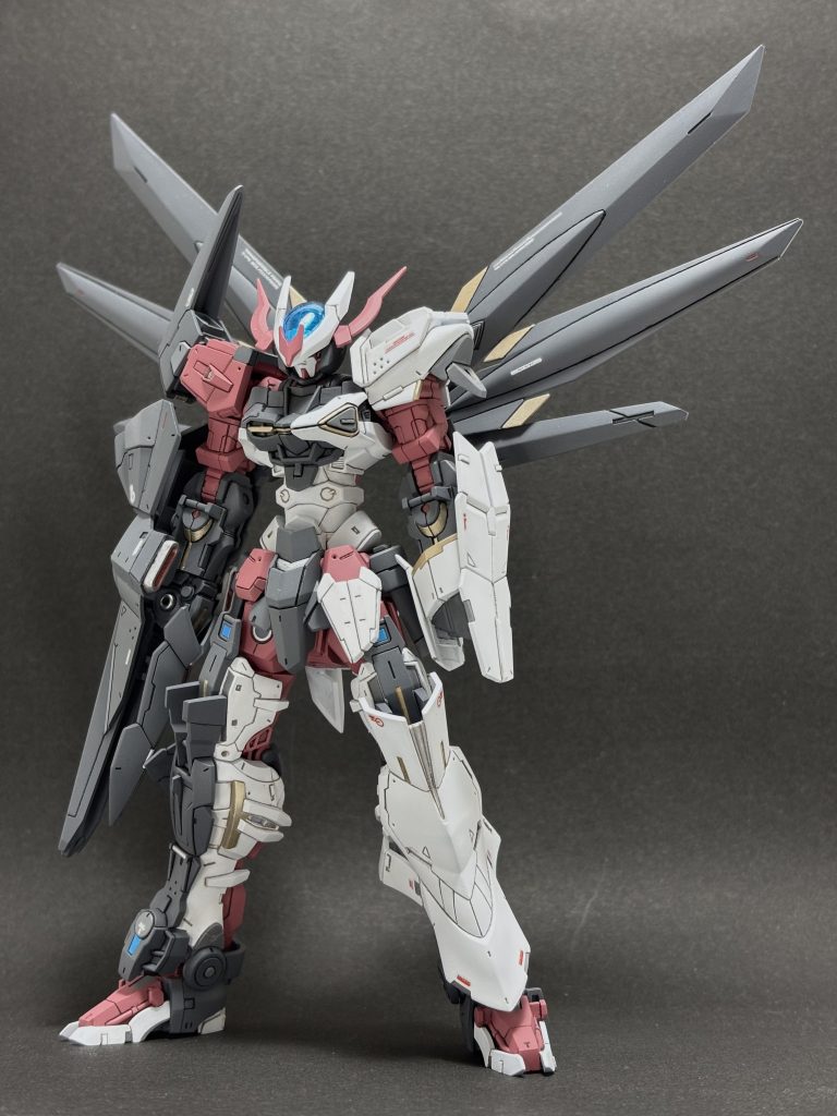 放送当時に買って素組みで放置していたのを引っ張り出して改造・完成させました　流用パーツ無しです