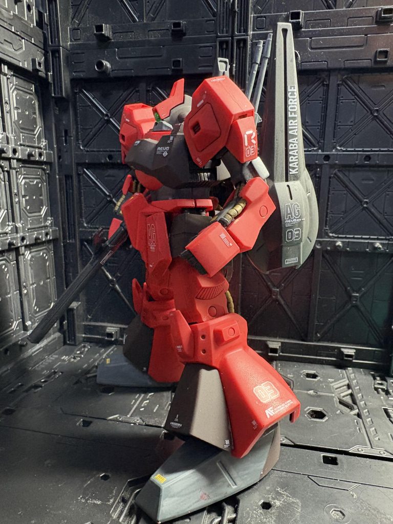 No.03 ロベルト機としてみました。でもこのロベルトって本当はリカルド・ヴェガという名で、元はシャアに従えていたジオン軍人だとwikiで今更ながら知りました。なんか納得です。