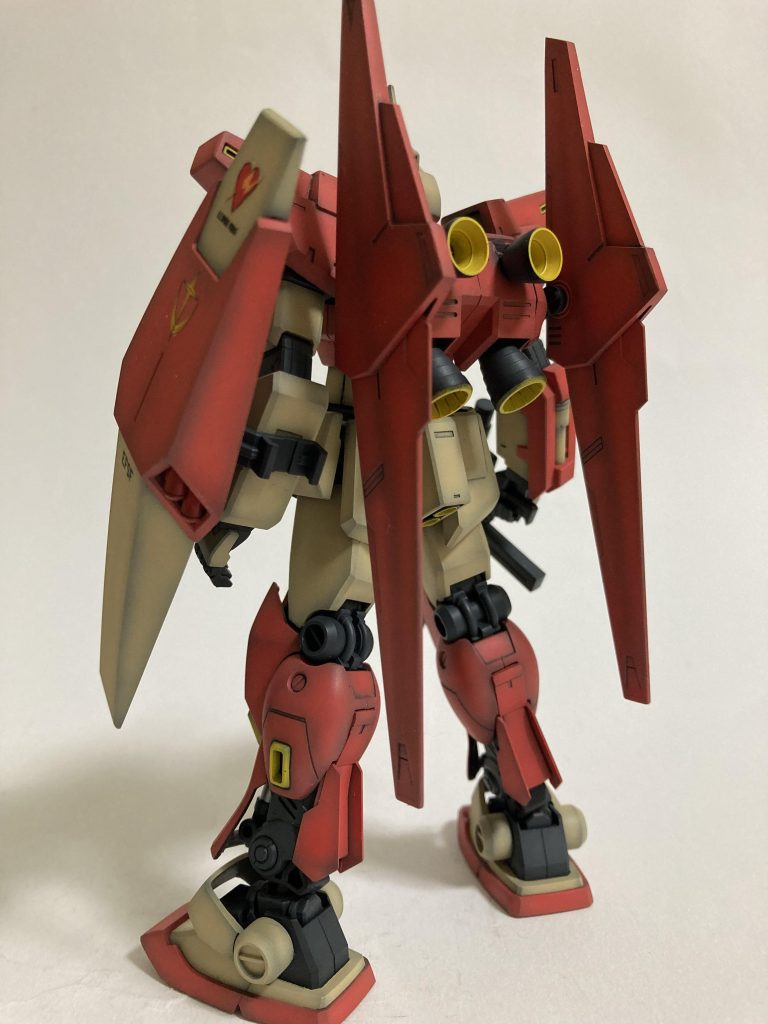 譲渡された当初から、OS起動時のパスワードが『サラダ』に設定されていたこれを知らされたケーラは「アタシの好物だ！」と口走ったそのことをキッカケにケーラの好物を知ったアストナージは、料理長に頼みこみ、サラダのレシピを覚え、ケーラに何度か振る舞うのであった