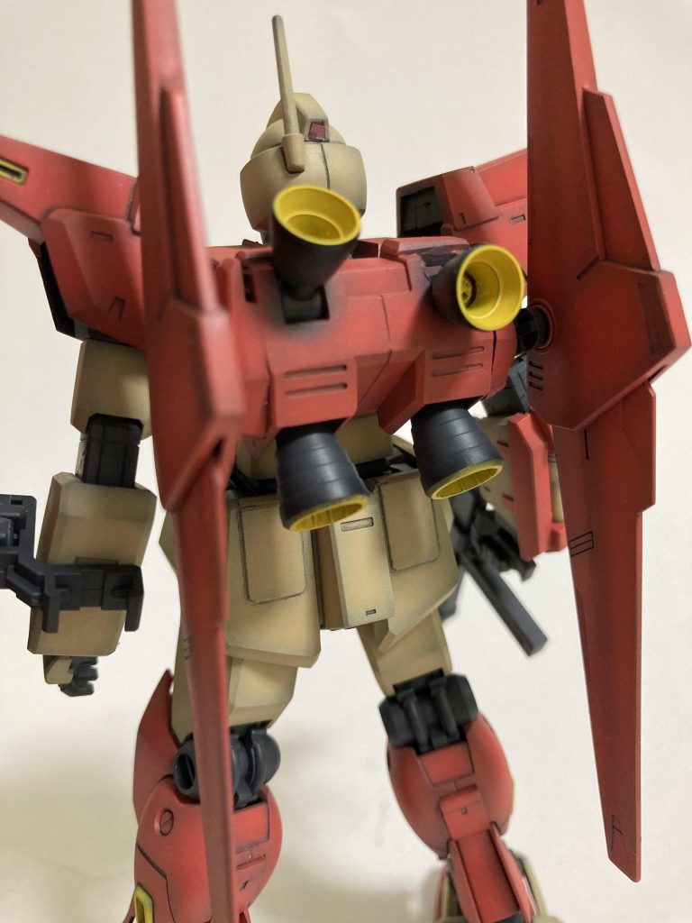 ちょっと休憩…バックパックの上部にスラスターを増設ポリキャップを仕込み、上下に角度調整可能です