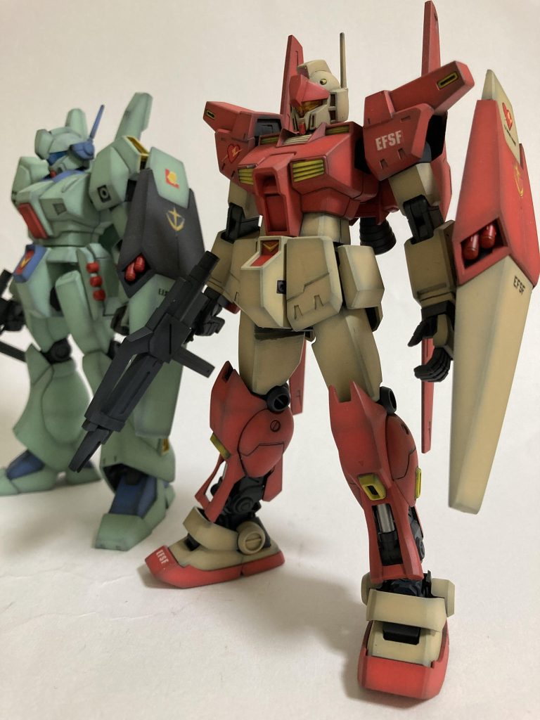 ジェガンとカラーリングも当然オリジナルなため、かなり悩みました…ちょっと派手過ぎたかな💦