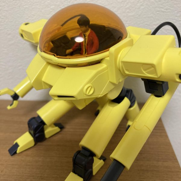 ケーラ機を作り上げて、少し燃え尽き症候群…すぐに次のMS作る気にならなかったので、息抜きにハサウェイ作ってみました(いや、結局模型は作るんかぃ！)スクラッチではなく、1/30の風景用&鉄道模型用とかいう40体くらい入ったフィギュアのセットを加工して作成してます。塗るとそこそこ良い感じだと思いますが、いかがでしょうか？初投稿のトロハチのバナージ&ミネバより全然楽ちん…あ、またハロも作らないと…しかし、メッドまでキット化してるなんて…良い時代ですねー（4枚目）