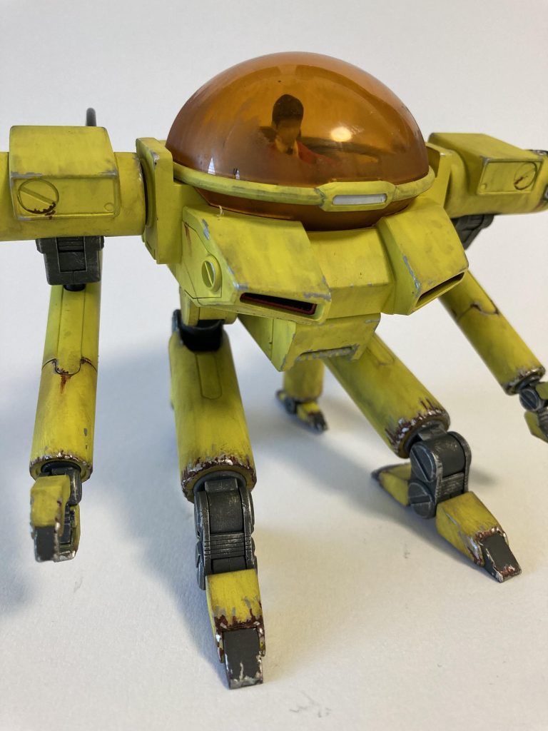 ジャンク業者から買い取っていた経緯から、めちゃくちゃ雑に扱われた感じにしましたハサ『うわ！ガラスも汚いなぁ…』ジャンク屋『雑巾やるから自分で拭けよ』ってやり取りをイメージして、キャノピーは正面だけ拭いた感じでウェザリング