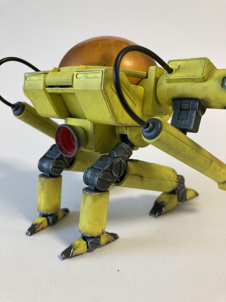 実際の建設用重機を参考に汚しました