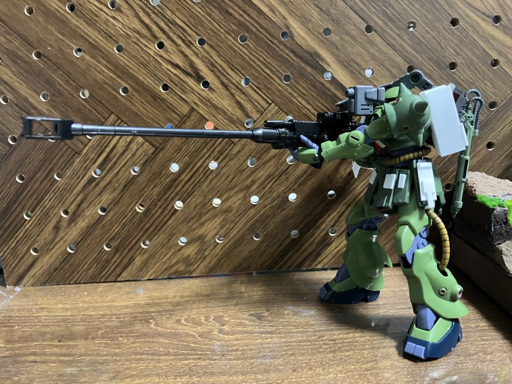 対艦ライフル構え以上機体紹介でした！なんか久々に改造をしようと思ったらどんどんアイディアが出てきてこうしたらいいなこれがあったらいいなを続けた結果こうなりました！この子にこれを追加したらいいのではないかというアイディア等があった場合是非次の作品の参考にしたいと思っていますので是非ともコメントして行ってください！