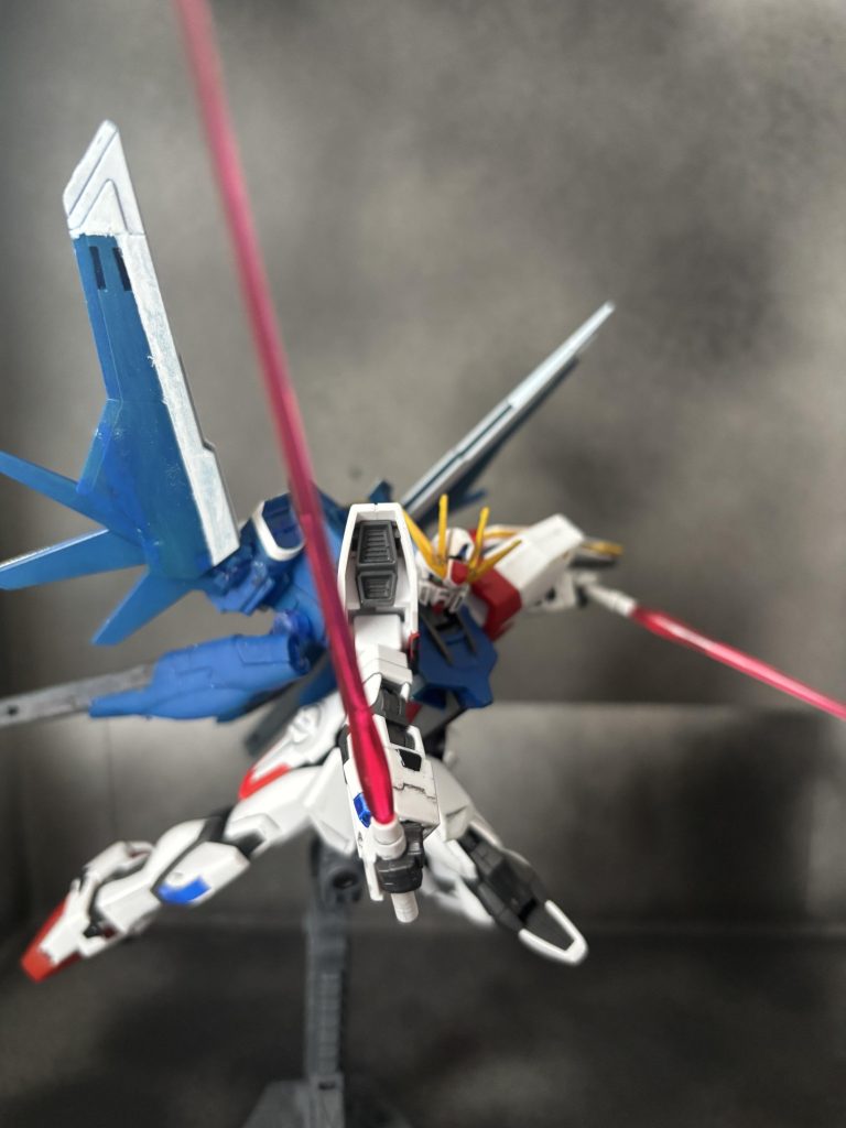 ビームサーベル装備カッコイイ