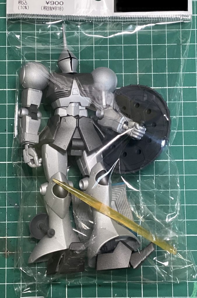 作品名：安かった中古ギャン<p>閲覧ばかりだった為久しぶりに投稿 中古で良いモノを買いました 丁寧な塗装をされていたので墨入れとデカール貼りだけしようかな 煽り(？)で撮ったギャン、カッコいいなあ(zaku-kao8)</p>
