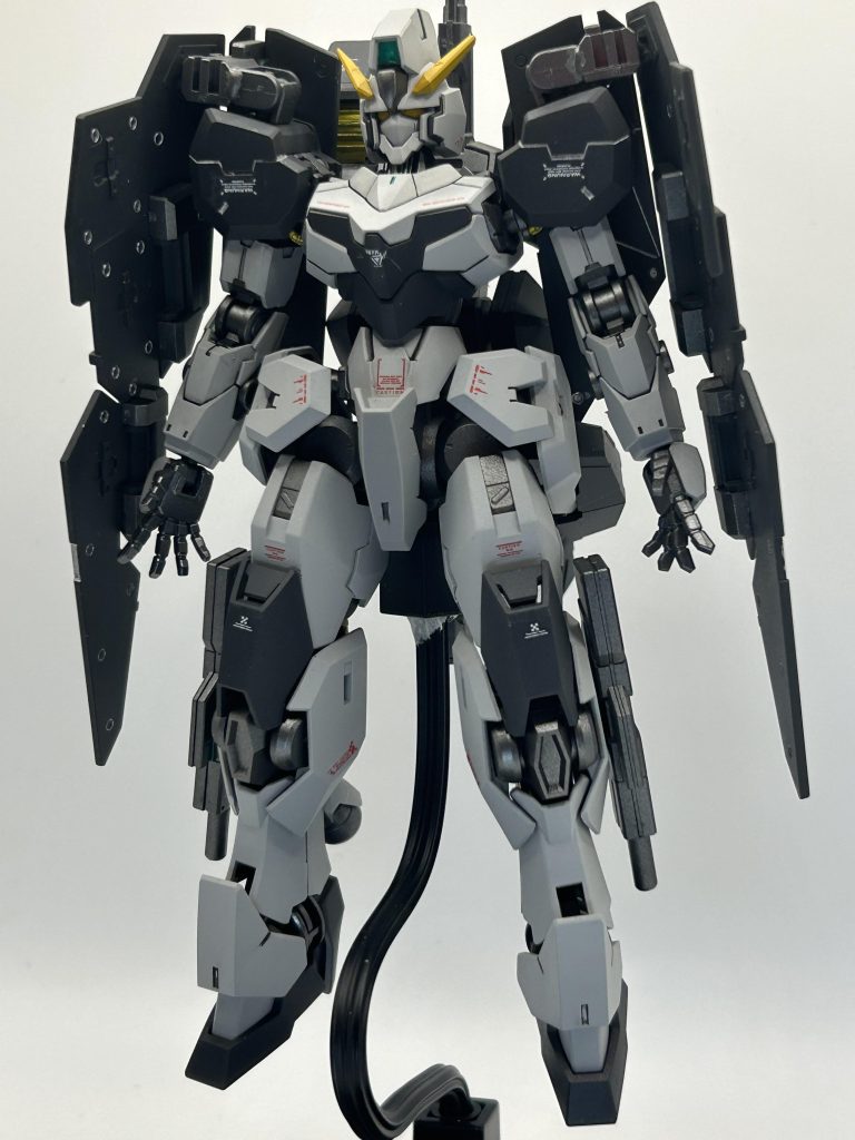 正面。主な使用キットはガンヴォルヴァ、デュナメス。武装やバックパックにルブリス、ザウォート、ファラクトです。