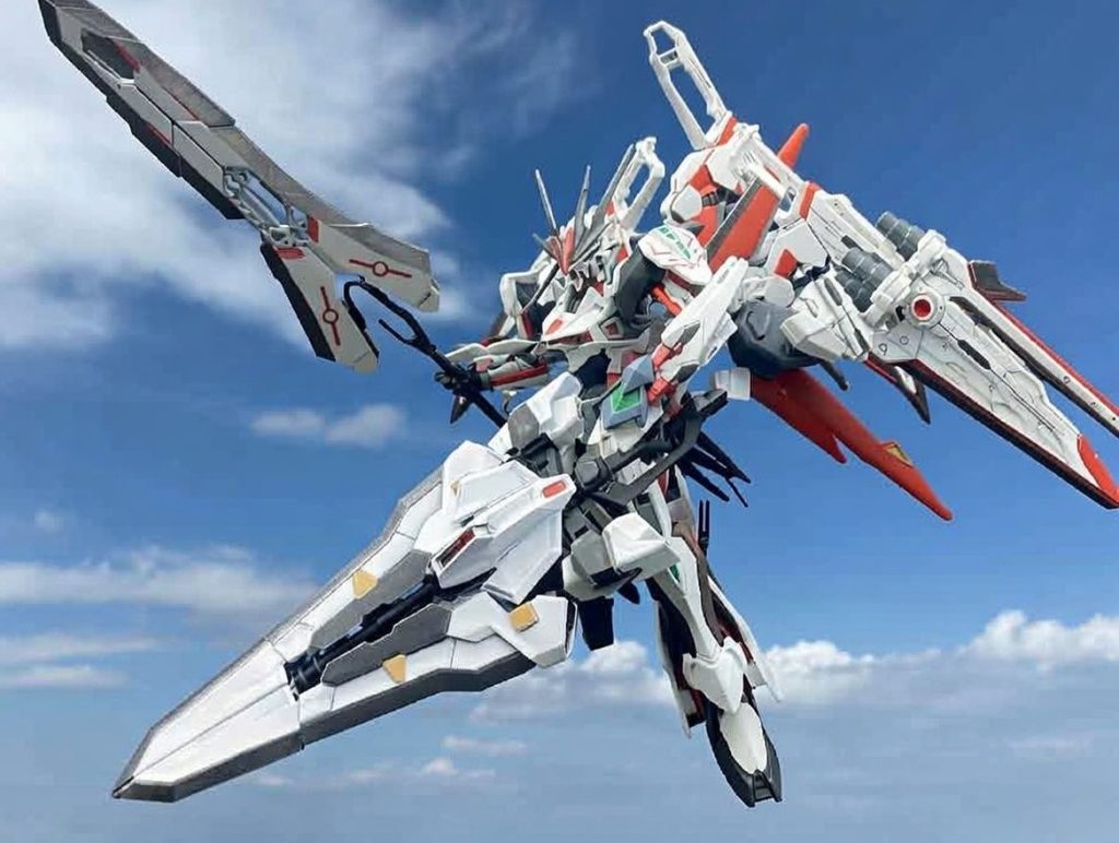 ロードロングソードとタクティカルアームズレッドドラゴンのバックパック背負ってるのでこんな感じで空も飛べるはずみたいな