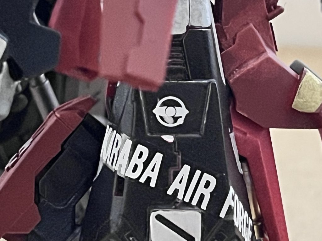 こういうデカールの貼り方が好きな人はわたしだけではないはず。