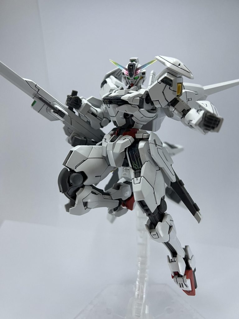 何もないとやっぱり暗いです。もう少し広い撮影場所を作らないと