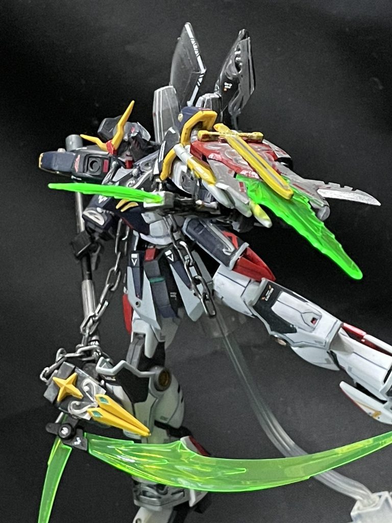 ミキシングに印象が高いブリッツガンダムを使用