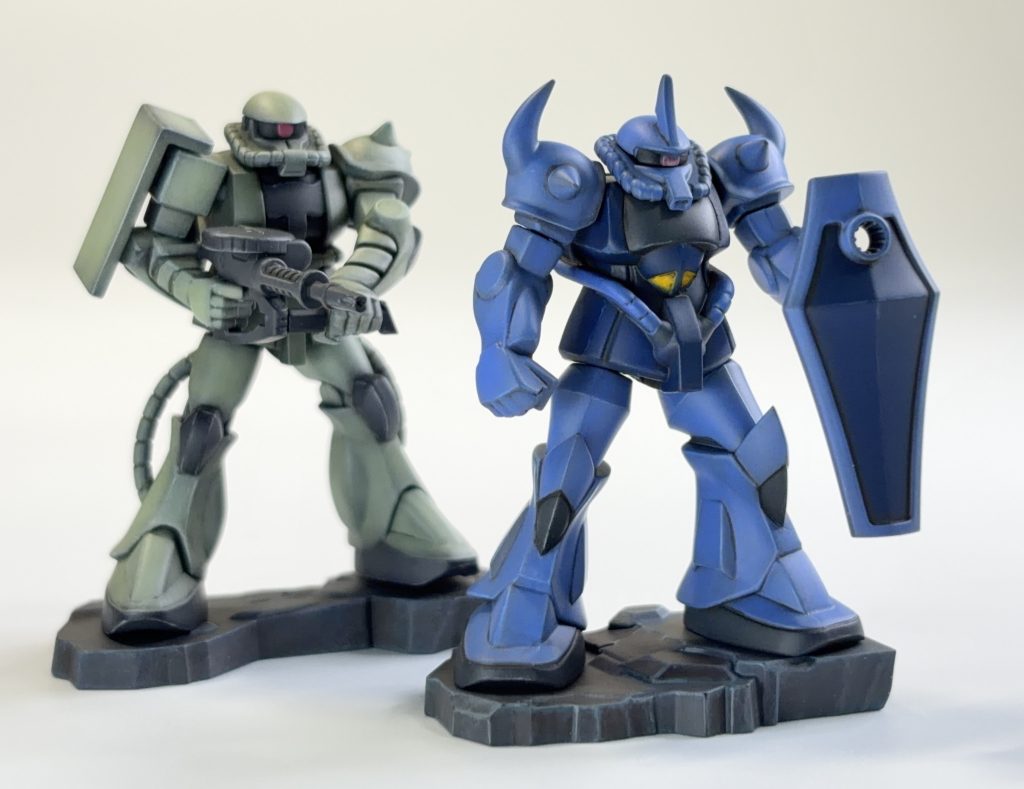 ザクと並べるとグフの初登場シーンに！