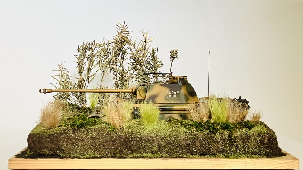 3輌目はタミヤのパンサーG後期型