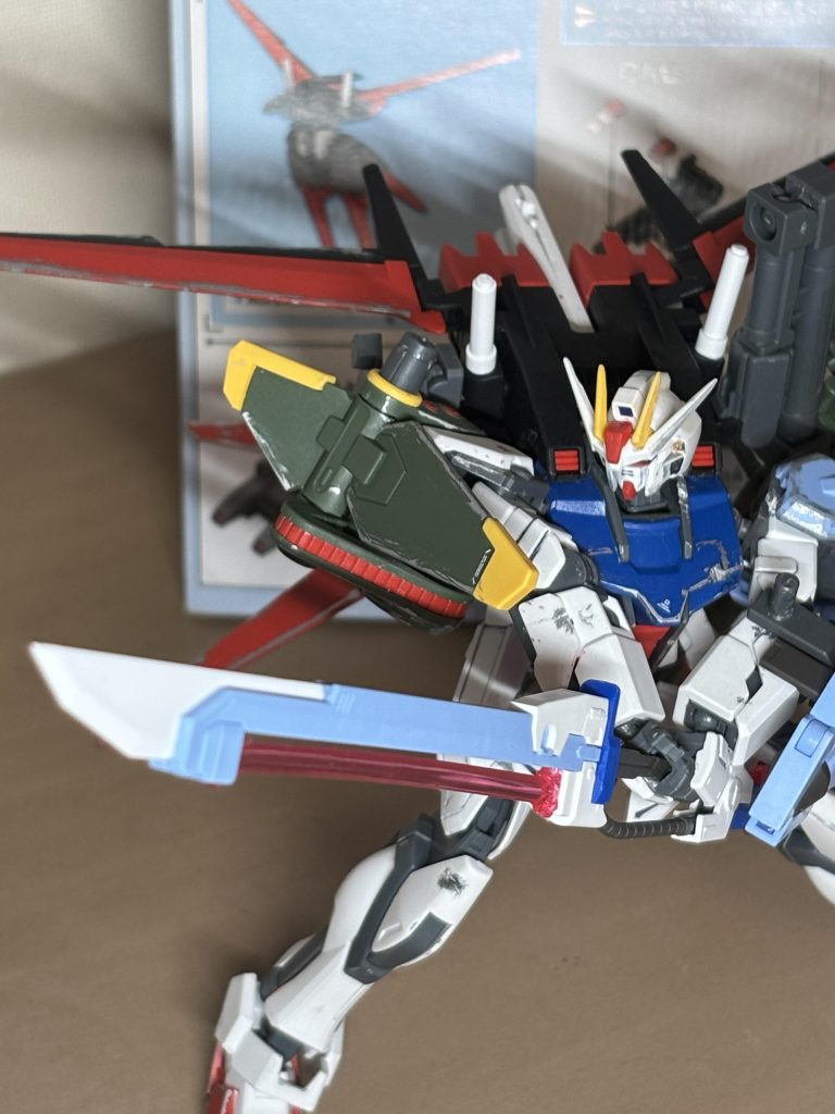 別角度からも。対艦刀ってガンダムシリーズに出てくる武器の中でもカッコいいデザインしてますよね。ビームサーベルとは違った「大剣」としての良さがあって好きなんですよ。