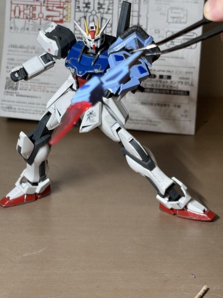 マイダスメッサーを投げるソード。てか、この武器ってこんな名前だったんですね。SEEDシリーズって兵器に固有の名称あるのいいですよね。覚えにくい事この上ないですけど。