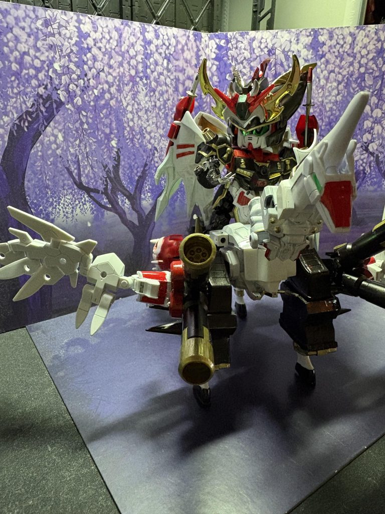 合体して風雲再起を再現頑張って違和感ないようなサイズにしようとしたら少しバランスが……魔星がきちんと乗れるのでヨシ!!