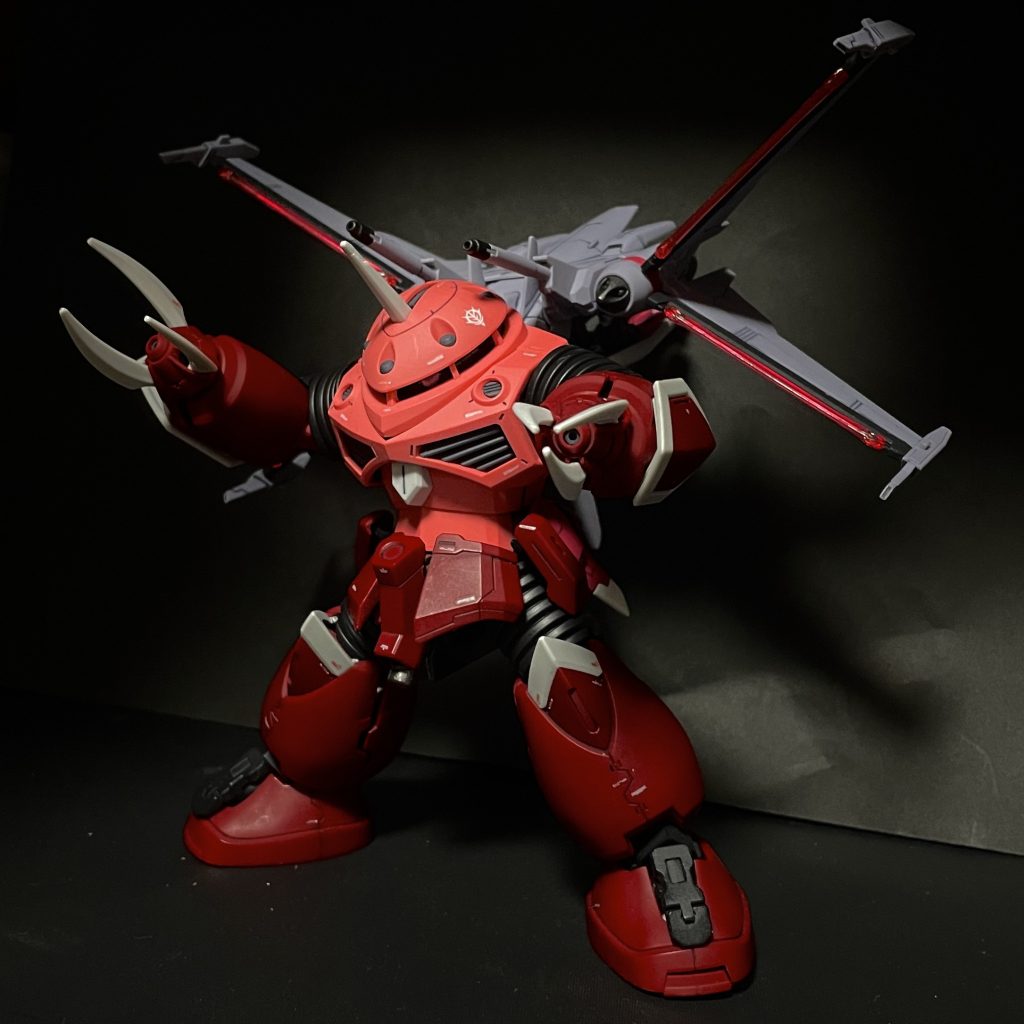 &nbsp;(結論)手足は太ましいし一部ハミ出しという妥協点もあるがなんとかSEEDズゴックにインフィニットジャスティス弍式の丸ごと収納自体を誰でも入手可能な汎用パーツだけで実現