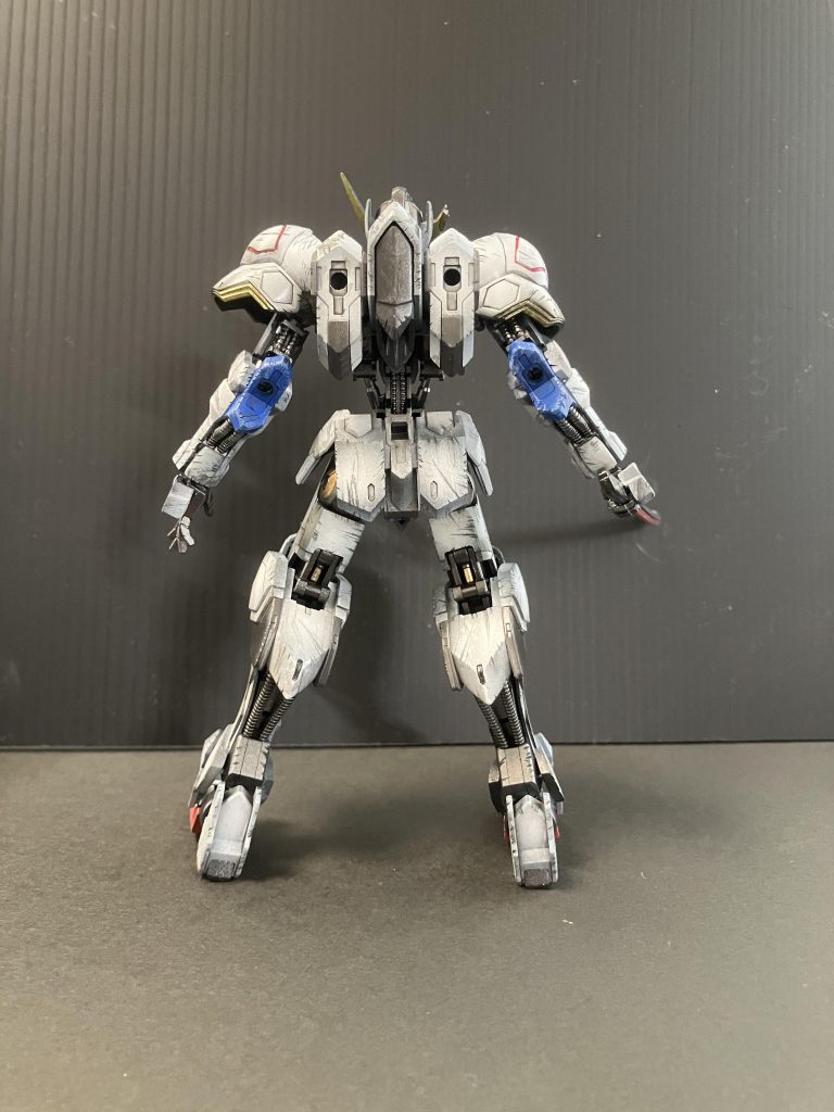 バックショット＜まとめ＞ダメージ表現や汚しをはじめてやりました。やりすぎた感がありましたが写真にするとまずまずな仕上がり。こういう仕上げも楽しいなと良い経験になりました。最後までご覧いただきありがとうございました。