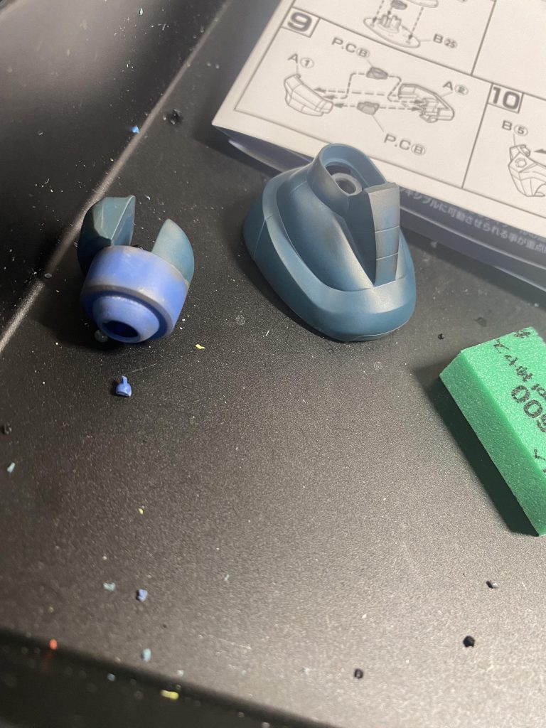 つや消しして、上からウェザリング塗るといい感じにグラデーションかかりました！