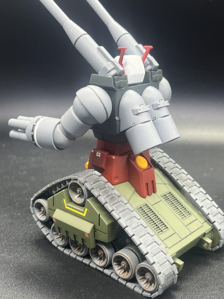 キャタピラのみウェザリングマスターで味付けをしています。デカールはバンダイの汎用デカールのみです。