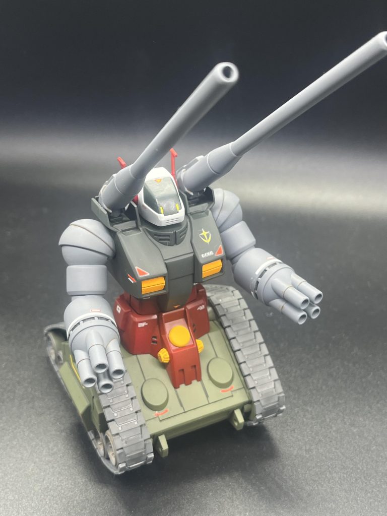 逆から。ポーズもギミックも何もないので特に見栄えなし。