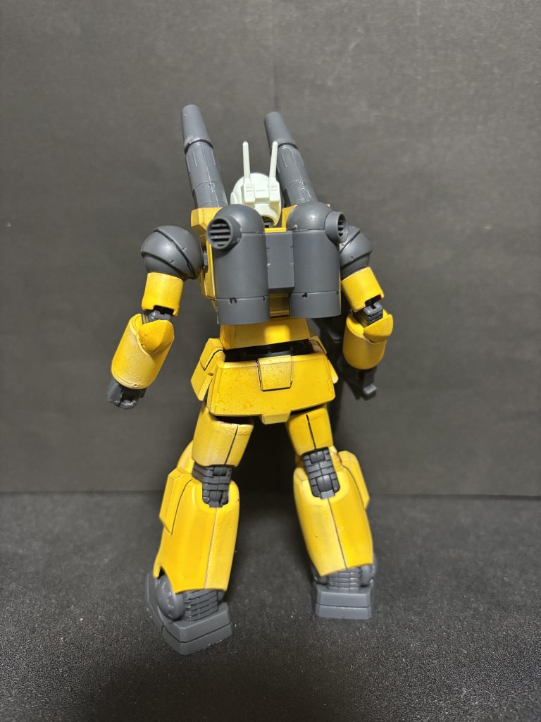 特にHGは全塗装を前提に考えているので今回はどんなカラーリングにしようかと迷いました。