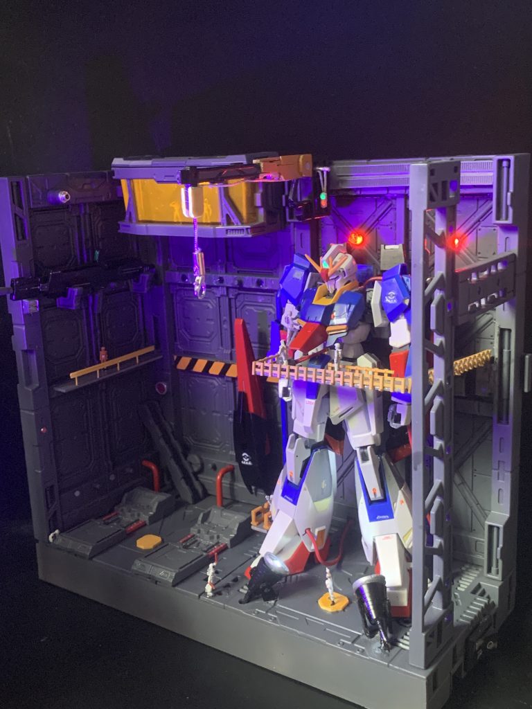 ゼータガンダム　格納庫（ジオラマ）
