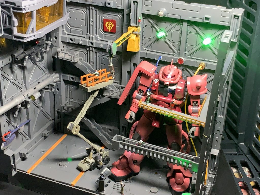 ザクは数あるモビルスーツの中でも一番好きな機体です。おそらく一番作ったプラモデルだと思います。(zaku-kao4)