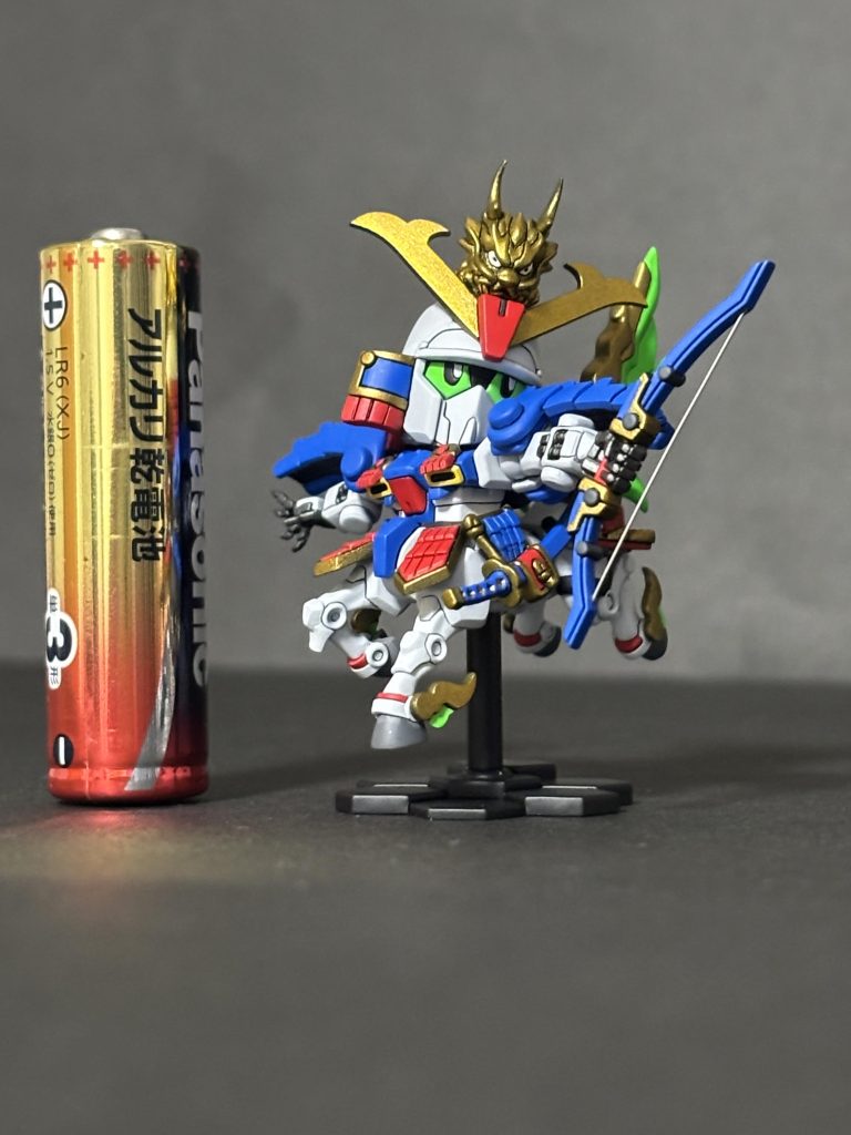 アーティファクトほど画像映えはしませんが小さいながらも情報量が多くて面白いですね。他の武者とかナイトが出て欲しいです(作るのは大変ですが)