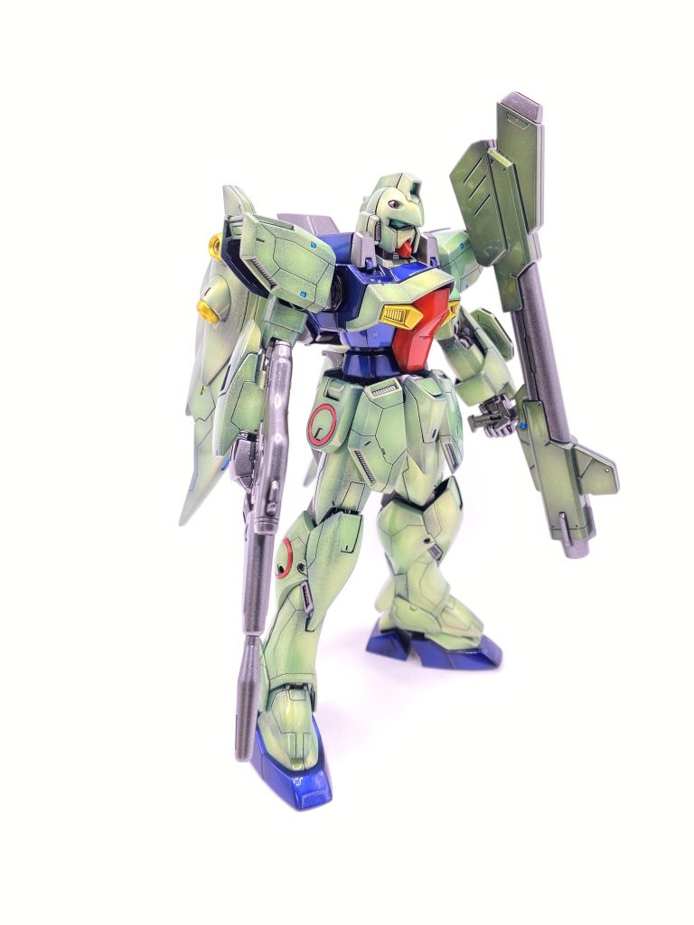 下地処理は当然、光沢塗装なので表面処理はかかせません常にヒケとの戦いになりますが、ヤスリの親父メインで面を出していきます。仕上げはホームセンターで売っているイギリス製?のスポンジヤスリ。これが安くて結構長く使えるのでお気に入りです^^基本自分は下地サフ吹き付けをしますんで600番くらいで充分。