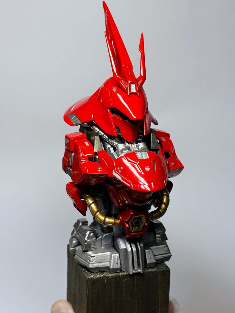 メカニカルバスト　サザビー–2枚目/制作者：ボンセラ