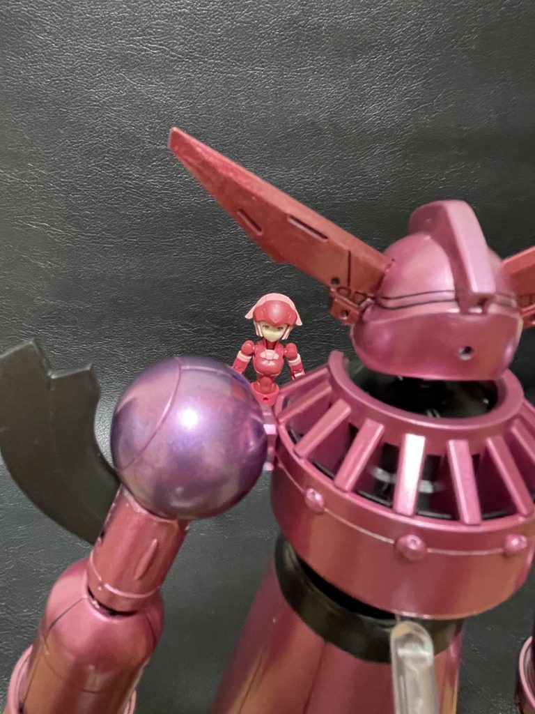 ニ「私は、いつまでもマスターの気持ちに近寄ることが出来ない。同じマザーであるミオリネでさえシステムから離れ自由に行動する道を選んだというのに私にはどうしても出来なかった！」