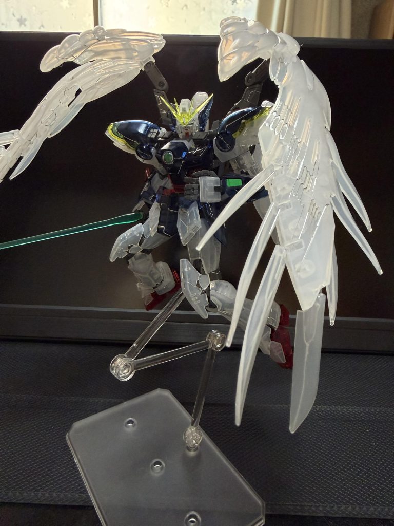 ガンダムウォーU-120（WB再録）リアリスティックデカールは貼らずメタリックなシールだけ貼っておしまい