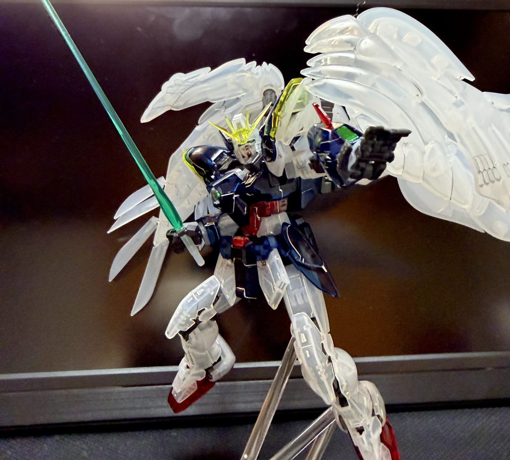 ガンダムウォーU-120アドバンスドMSジョイント全盛期のキットなので手脚に腰に可動指までMSジョイント