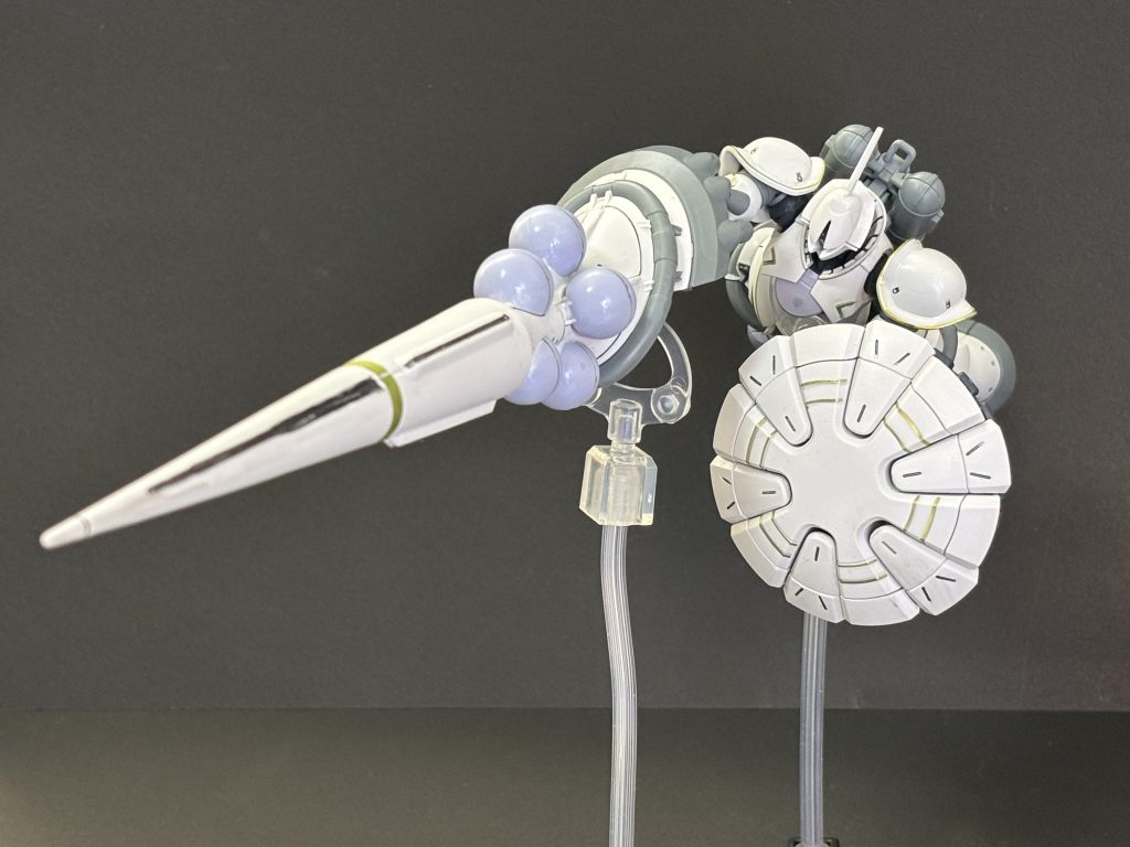 ハクジを構えた一撃離脱のシーンが印象に残ります。