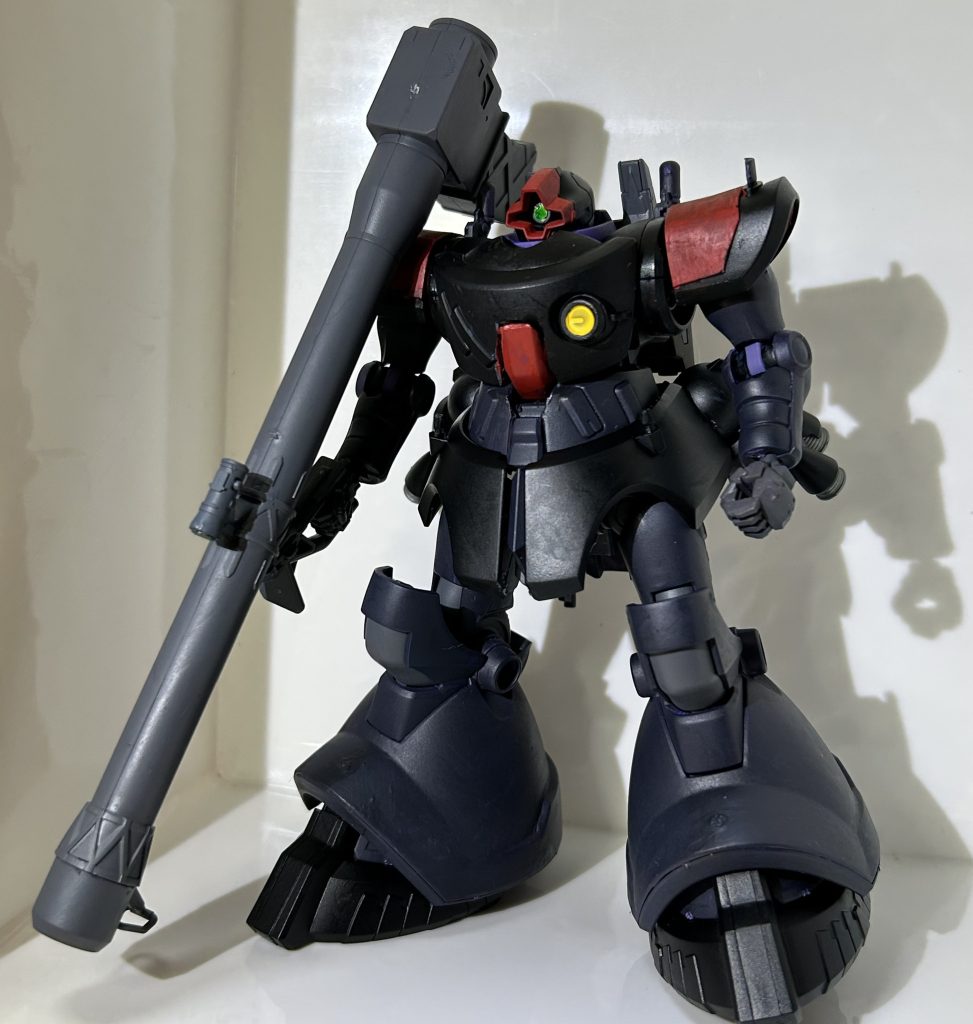 正面から塗装は筆塗り仕上げはプレミアムトップコートをつや消しです