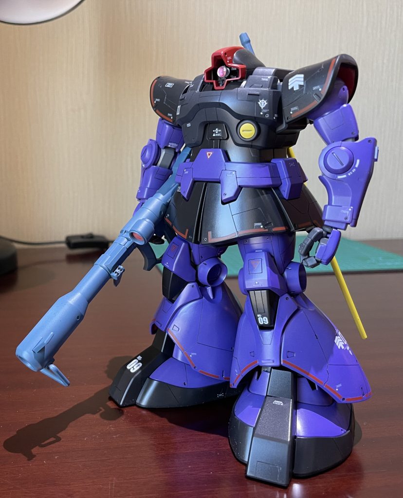 ちなみに作り直す前はこんな感じの原色系の紫でした（笑）階級マークや番号も適当感が丸出して恥ずかしい・・・（涙）以上、閲覧ありがとうございました！