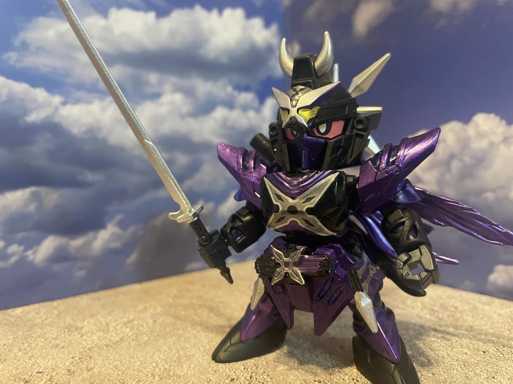 長剣を抜刀できます！