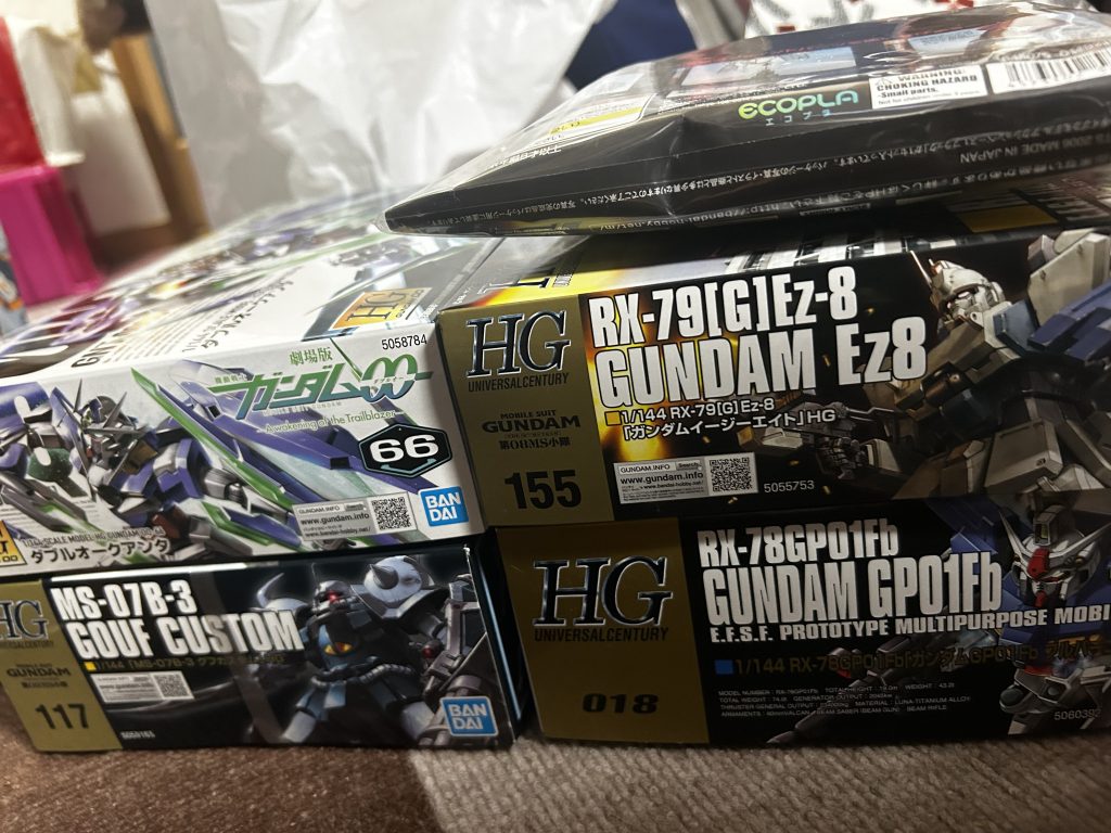 作品名：爆買い！<p>お年玉は全部ガンプラ！ この他にもAmazonでver.kaのウイングと陸ガンをかいました。</p>
