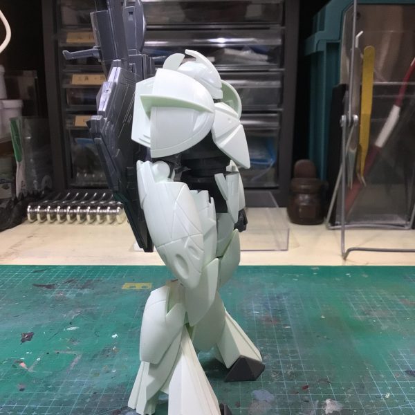 旧キット　1/144 ターンXです。古いキットですがディティールは多めかつ細かく入っており、プロポーションも悪くない。元のキットの良さを生かしつつ気になる箇所を改造していこうと思います。制作記とは言いつつも制作は終わっているので実際には備忘録です|*ﾟДﾟ|┛︎写真が少ないので内容は極薄になっております(; ´_ゝ`) ﾌｯ（4枚目）