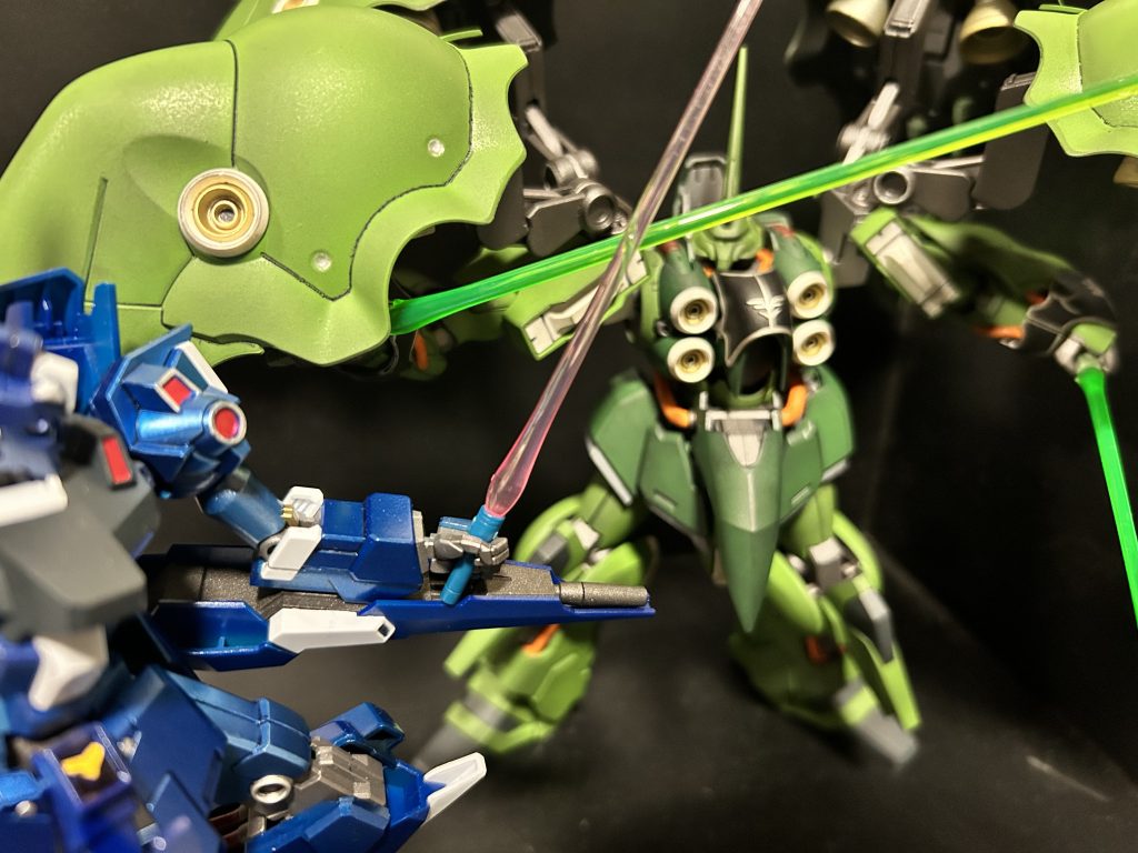 前回のリゼルでも言ってた様に、これがしたかったんですよぉ。 スタークジェガンでもいいんやけどこのピンクと緑のビームサーベルがねぇ たまらん。今回も見ていただいてありがとうございました。