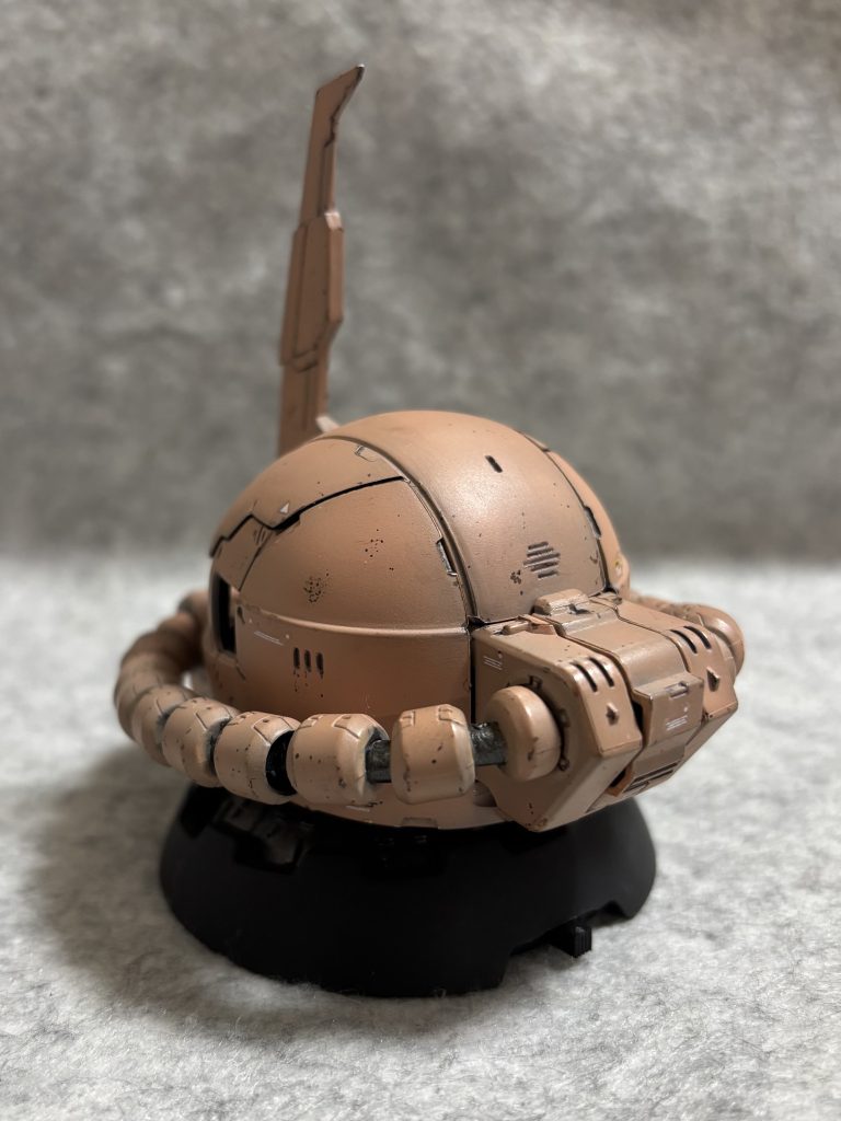 スイッチはベース裏側にあるのですが、ほぼ点灯したことなし😅