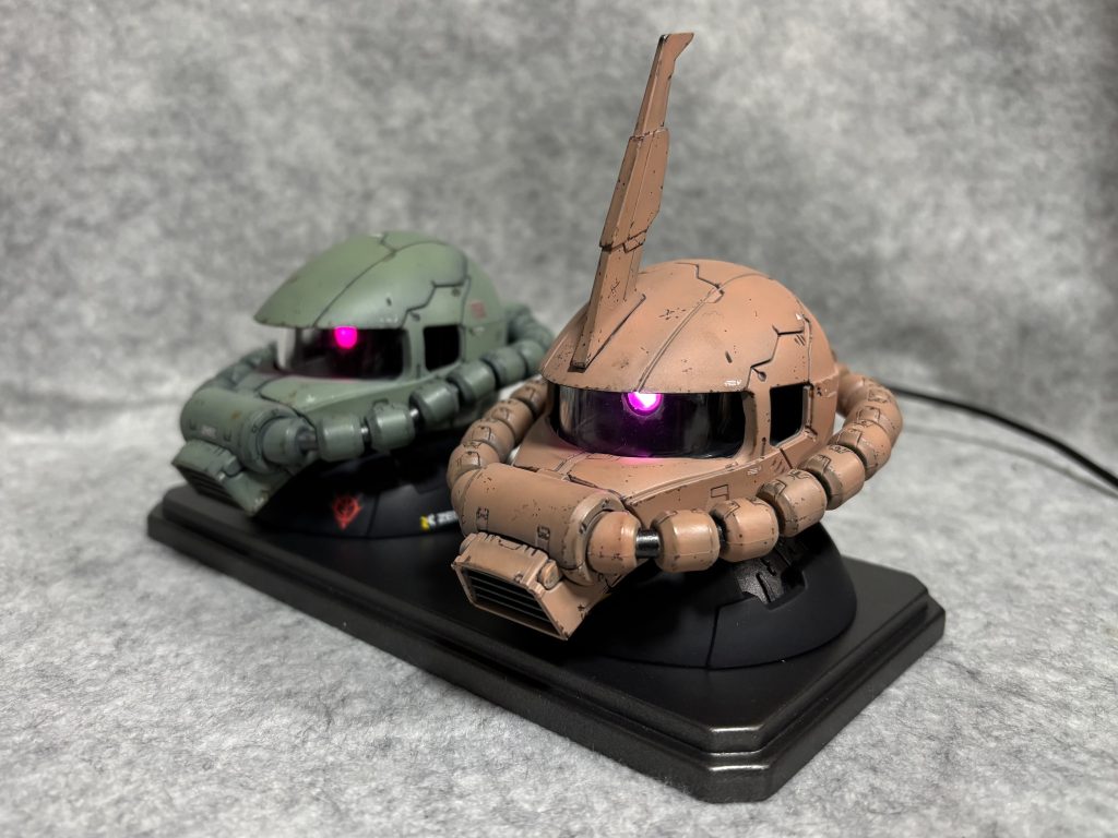 ザクヘッド　モノアイ発光✨ディスプレイ❣️